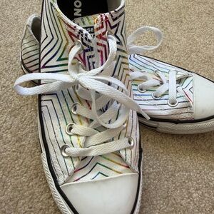Converse Chuck Taylor All Star Low Rainbow Star Sneakers Women 7.5 White Pride